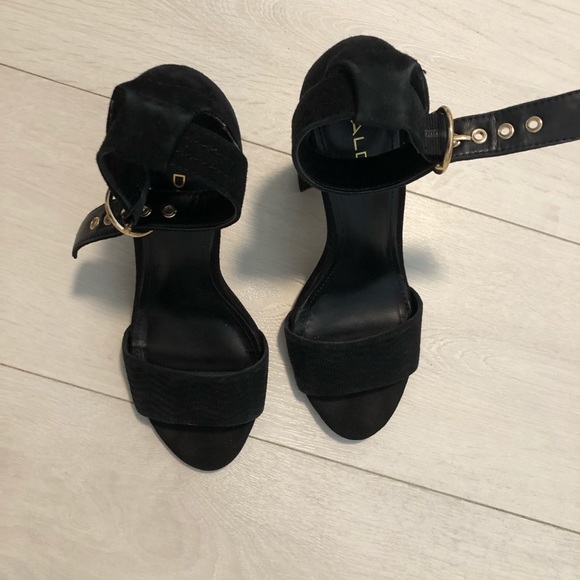 ALDO Black Heels - Picture 2 of 5